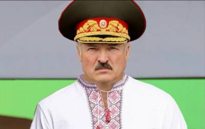 Лукашенко беспощадно давит любую пророссийскую оппозицию в стране...
