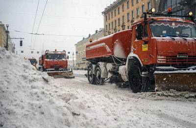 Коммунальные службы Санкт-Петербурга готовятся к очередному снегопаду