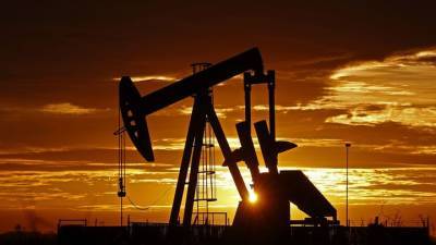 Впервые с января 2020 года цена нефти превысила 66 долларов за баррель