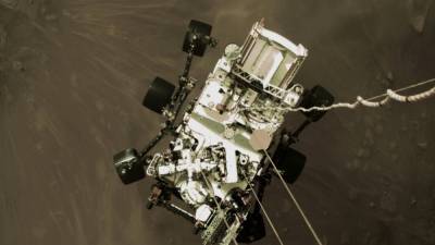 НАСА опубликовало видео посадки ровера "Персивирэнс" на Марс