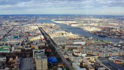 Власти Петербурга поздравили горожан с Днем защитника Отечества