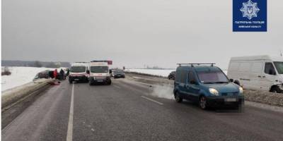 Масштабное ДТП под Киевом: столкнулись пять авто, есть погибшие и пострадавшие