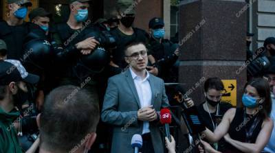 Суд объявил приговор Стерненко