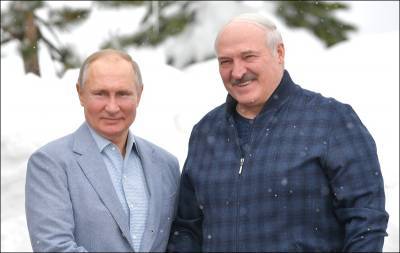 Лукашенко — Путин: кто кого обыграет в дорожные карты?
