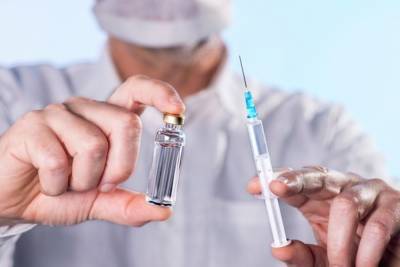 Вакцину от коронавируса привезли в Украину