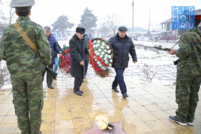 В День защитника Отечества Кайтагский район присоединился к акции «Защитим память героев»