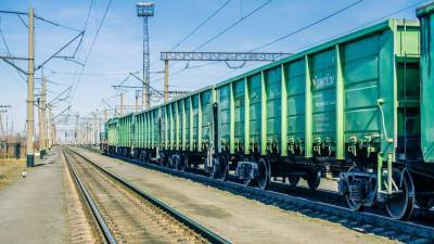 Каждый пятый произведенный в Украине грузовой вагон – на осях из России