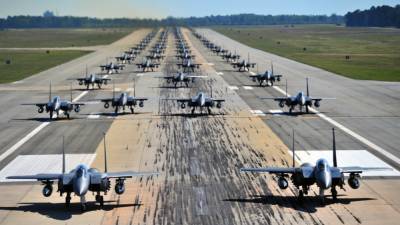Пентагон хочет вооружить новые истребители F-15EX гиперзвуковыми ракетами