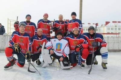 В Бондарском районе отметили 23 февраля хоккейным турниром