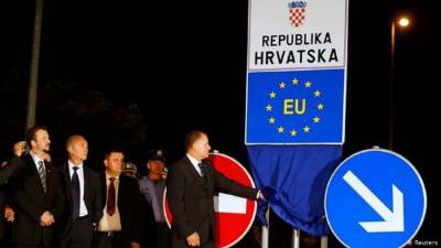 Теперь совсем европейцы: Хорватия перестала признавать дипломы...