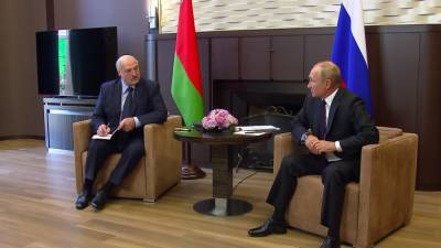 Путин и Лукашенко провели телефонные переговоры после встречи в Сочи - inforeactor.ru - Москва - Сочи - Минск - Главы