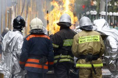 Очевидцы сняли на видео пожар на газопроводе под Оренбургом
