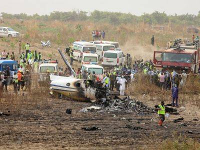 В столице Нигерии упал военный самолет - kasparov.ru - США - Нигерия - Абуджа