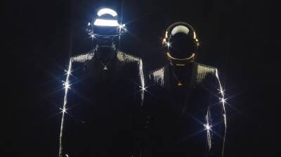 Дуэт Daft Punk распался после 28 лет творческой деятельности