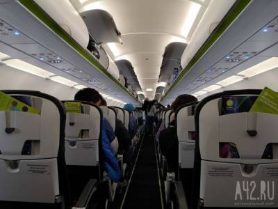 Пассажиры устроили дебош на борту самолёта в Новосибирске
