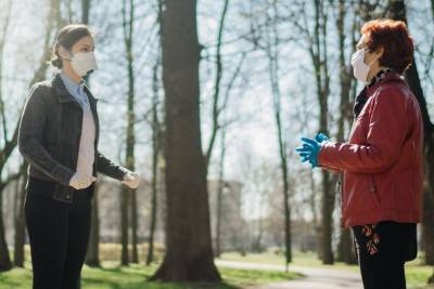 Гамбург ужесточает COVID–режим: в масках даже на центральных улицах