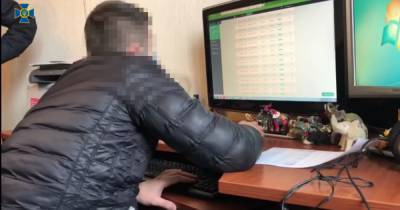 СБУ пресекла деятельность хакеров, взламывающих аккаунты чиновников Киевской области (видео)