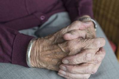 Обещенных компенсаций по 400 гривен пенсионерам старше 75 лет не будет: Кабмин отложил начало выплат