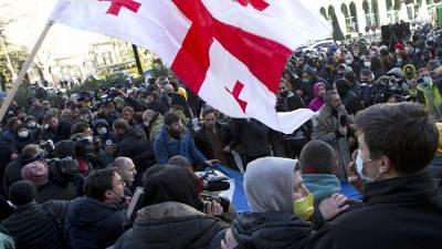 Протесты в Грузии: оппозиция требует освободить Нику Мелию