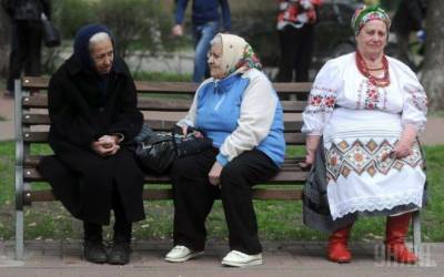 Кабмин отменил доплаты украинским пенсионерам 75 и 80 лет с 1 июля
