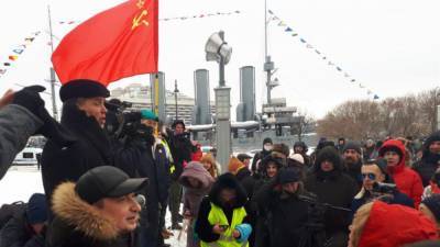 Милонов назвал «мелкими фюрерами» лидеров КПРФ, согнавших людей на незаконную акцию