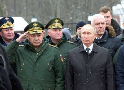 Путин призвал россиян сплотиться вокруг армии