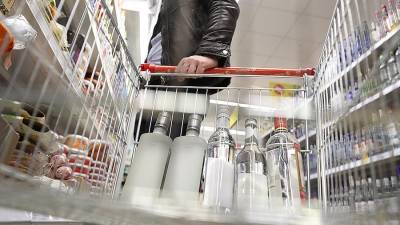 Вадим Дробиз - Потребление водки выросло до 4,9 л на человека в год - iz.ru