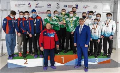 Томичи стали победителями чемпионата Сибири по керлингу