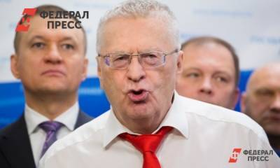 Танцуют все: Жириновский бурно отметил День защитника Отечества с однопартийцами