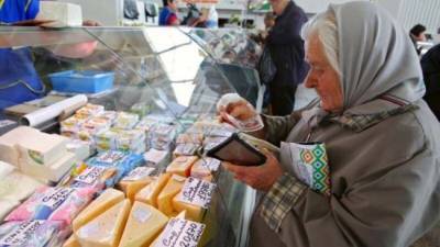 Правительство Белоруссии запретило рост цен на продукты и лекарства