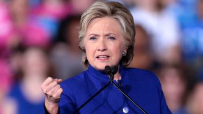Хиллари Клинтон выпустит книгу-триллер о мировом заговоре