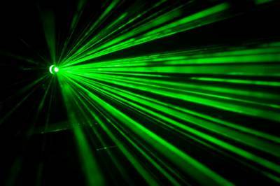 Учёные с помощью высокочастотного лазера измерили внутреннюю вибрацию молекулы