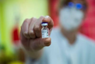 В Бразилии начнут производить вакцину AstraZeneca