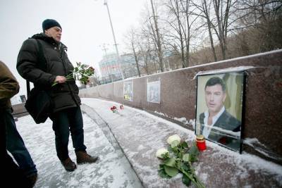 Оппозиция анонсировала мероприятия в памяти Немцова в Екатеринбурге