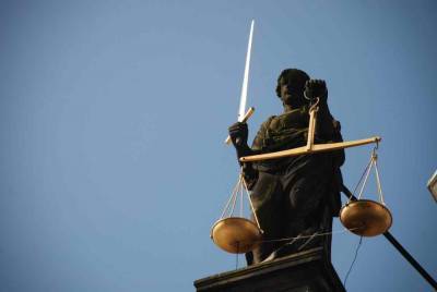 Избавиться от незаконно оформленного кредита помогут советы российского юриста Баранова