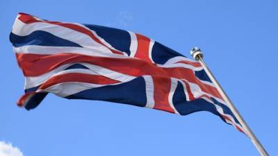 Великобритания назвала даты возвращения международного туризма