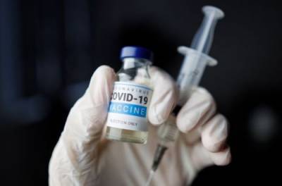 В Украине начинается COVID-вакцинация: кто получит первую прививку