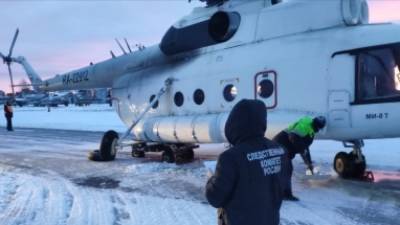 Вертолет с 16 пассажирами совершил вынужденную посадку в Сибири