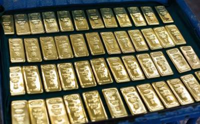 Российские банки экстренно переправляют золото в Лондон: что это значит?