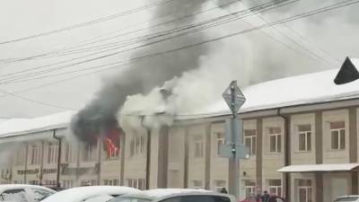 Названа причина пожара в торговом центре в Горно-Алтайске