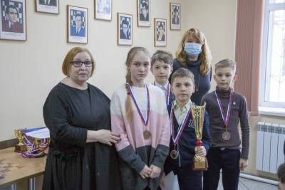 В Южно-Сахалинске подвели итоги шахматных соревнований "Белая ладья"
