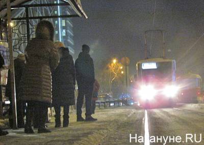 "Обледенели рельсы": в мэрии Екатеринбурга объяснили перебои с общественным транспортом