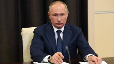 Путин одобрил закон о штрафах за неповиновение полиции на митингах