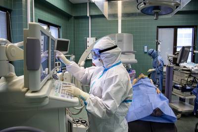 В России за сутки выявили 11 749 случаев заражения коронавирусом