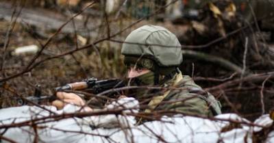 Война на Донбассе: за сутки боевики 20 раз обстреляли позиции ВСУ, есть погибший и раненые