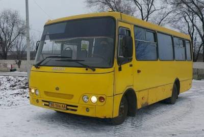 Российская сторона не пропустила автобусы-челноки через "Золотое" и "Счастье"