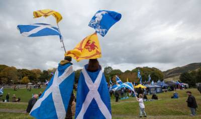 Шотландия снова намерена отделиться от Британии. Получится ли?