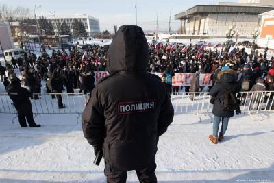 Владимир Путин ужесточил наказание за неповиновение силовикам на митингах