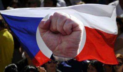 Главная скрепа: социологи выяснили, почему россияне так любят «сильную руку»