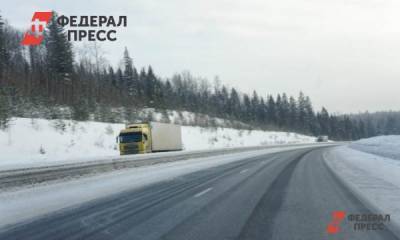 Участок автотрассы Тюмень - Омск перекрыт из-за метели и снегопада